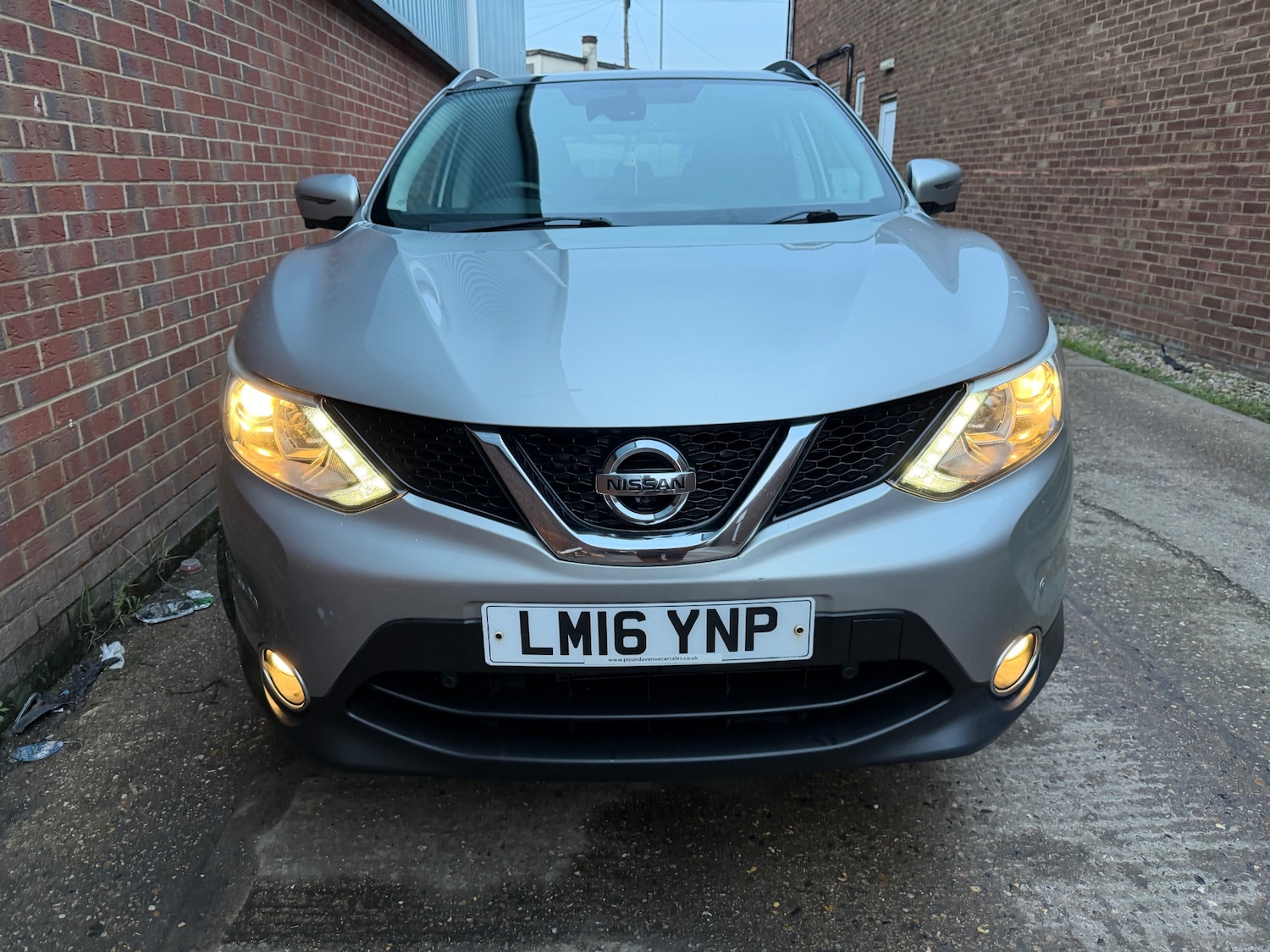 Used Nissan Qashqai 2016 for sale - 76837493: Photo 2