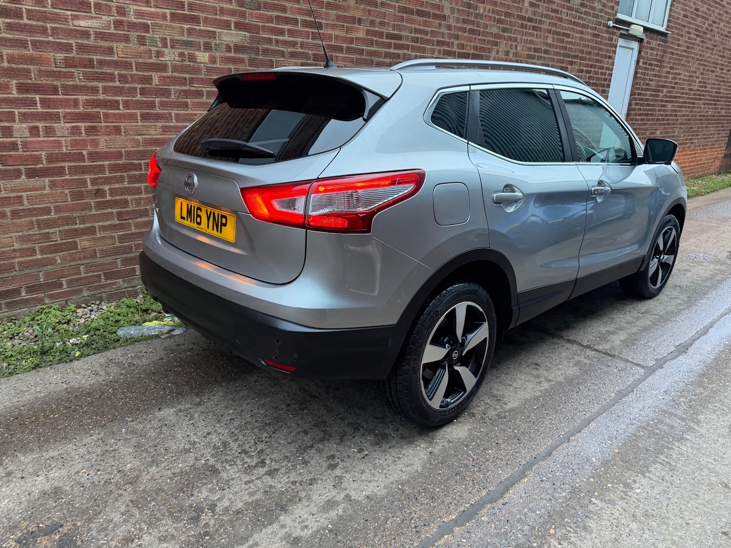Used Nissan Qashqai 2016 for sale - 76837493: Photo 4