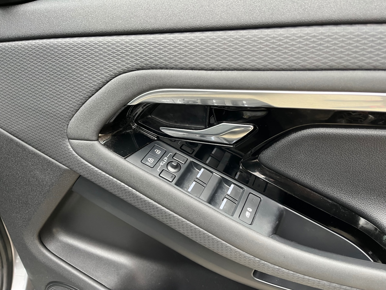 Used Land Rover Range Rover Evoque 2023 for sale - 76390470: Photo 19