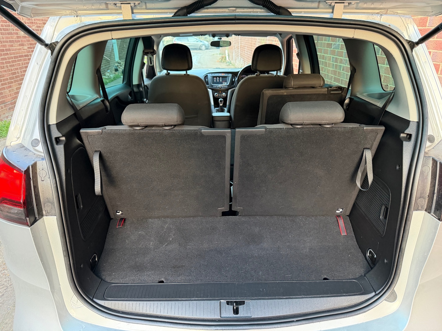 Used Vauxhall Zafira 2016 for sale - 76246302: Photo 21