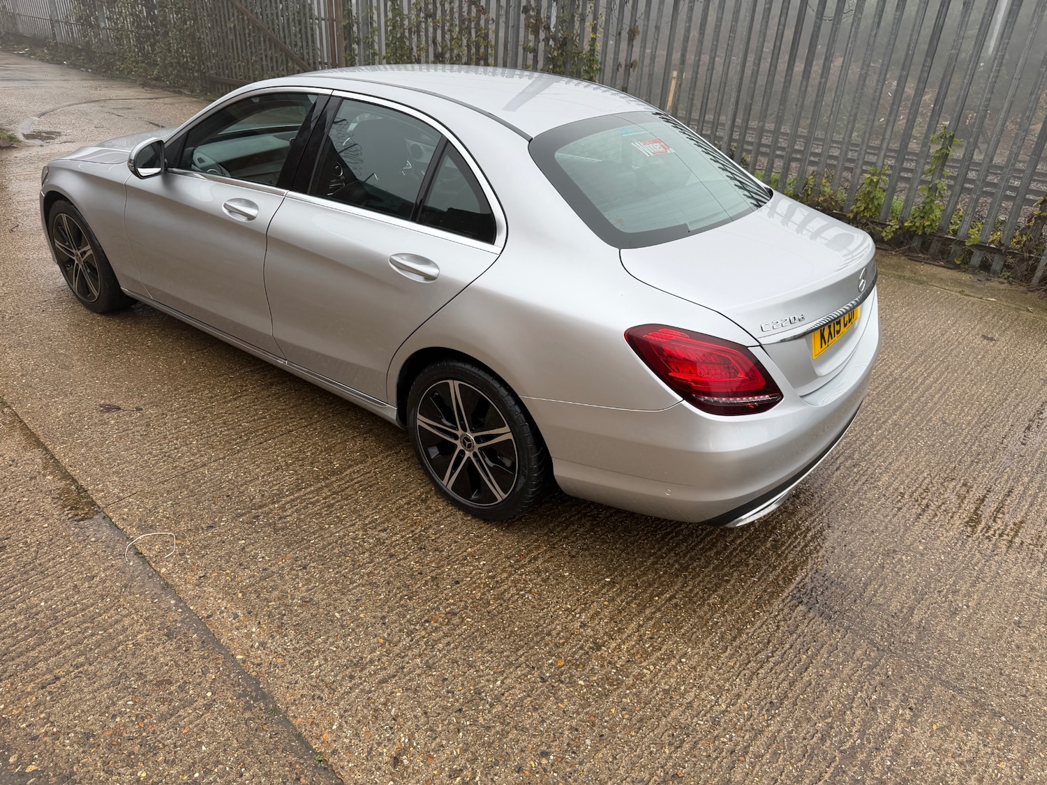 Used Mercedes-Benz C Class 2019 for sale - 76591317: Photo 2