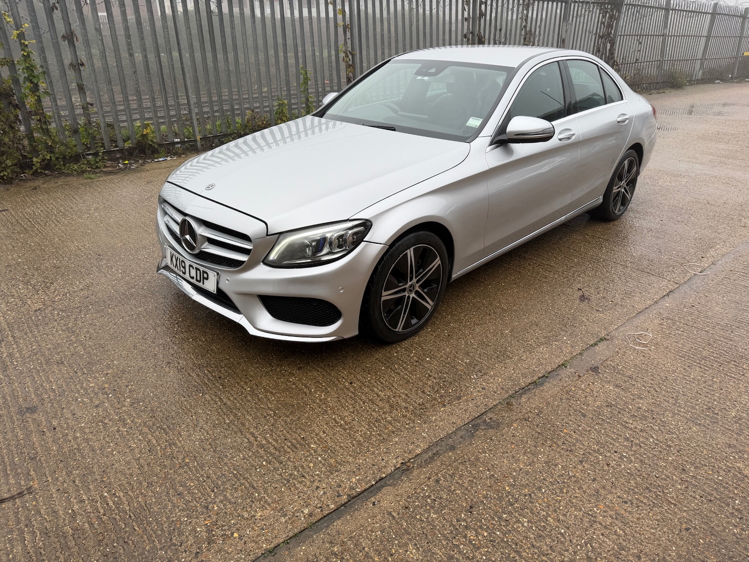 Used Mercedes-Benz C Class 2019 for sale - 76591317: Photo 6