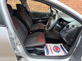 Used Renault Clio 2013 for sale - 76665222: Photo