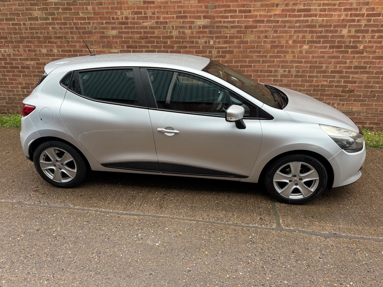 Used Renault Clio 2013 for sale - 76665222: Photo 4