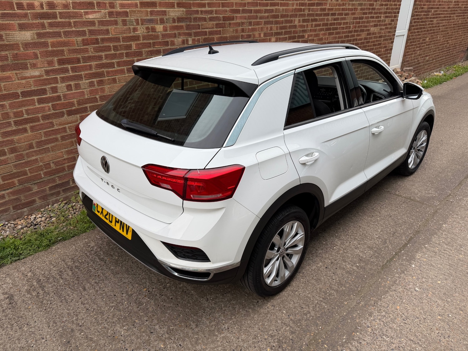 Used Volkswagen T-Roc 2020 for sale - 76123830: Photo 3