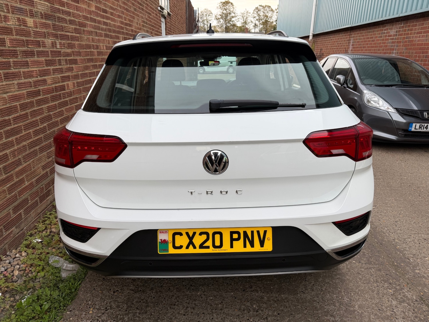 Used Volkswagen T-Roc 2020 for sale - 76123830: Photo 4