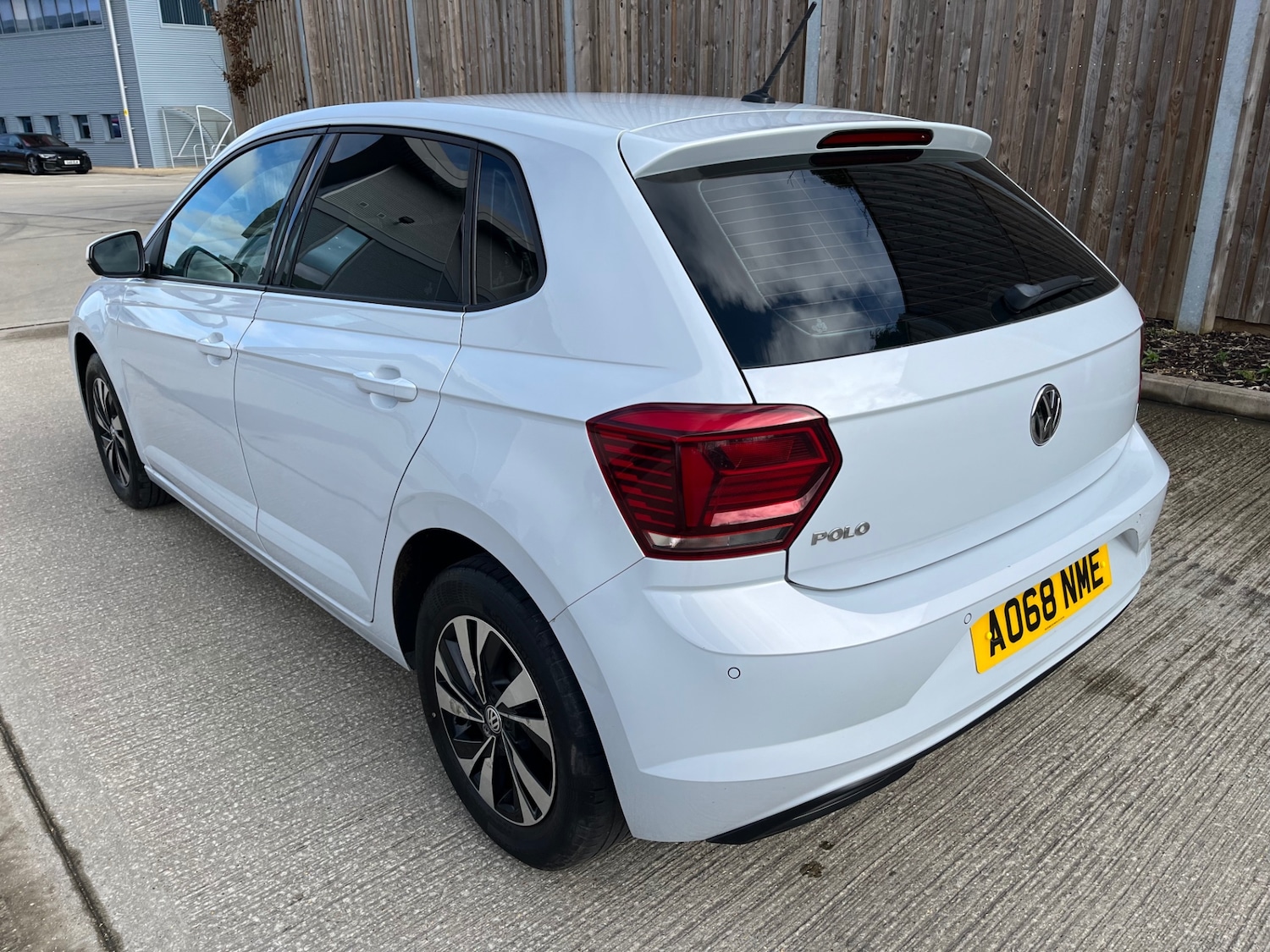 Used Volkswagen Polo 2018 for sale - 77915778: Photo 3