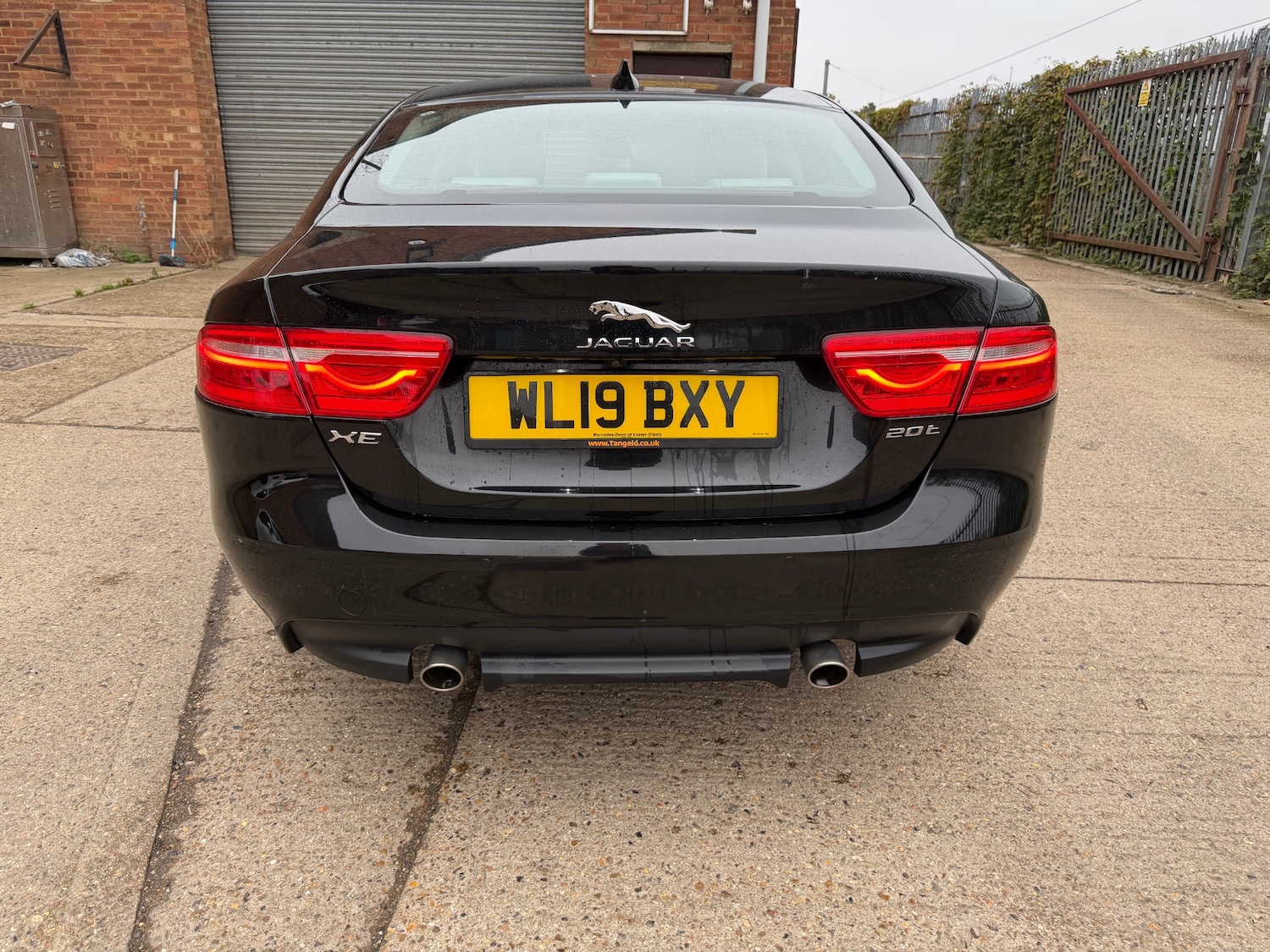 Used Jaguar XE 2019 for sale - 76265558: Photo 4