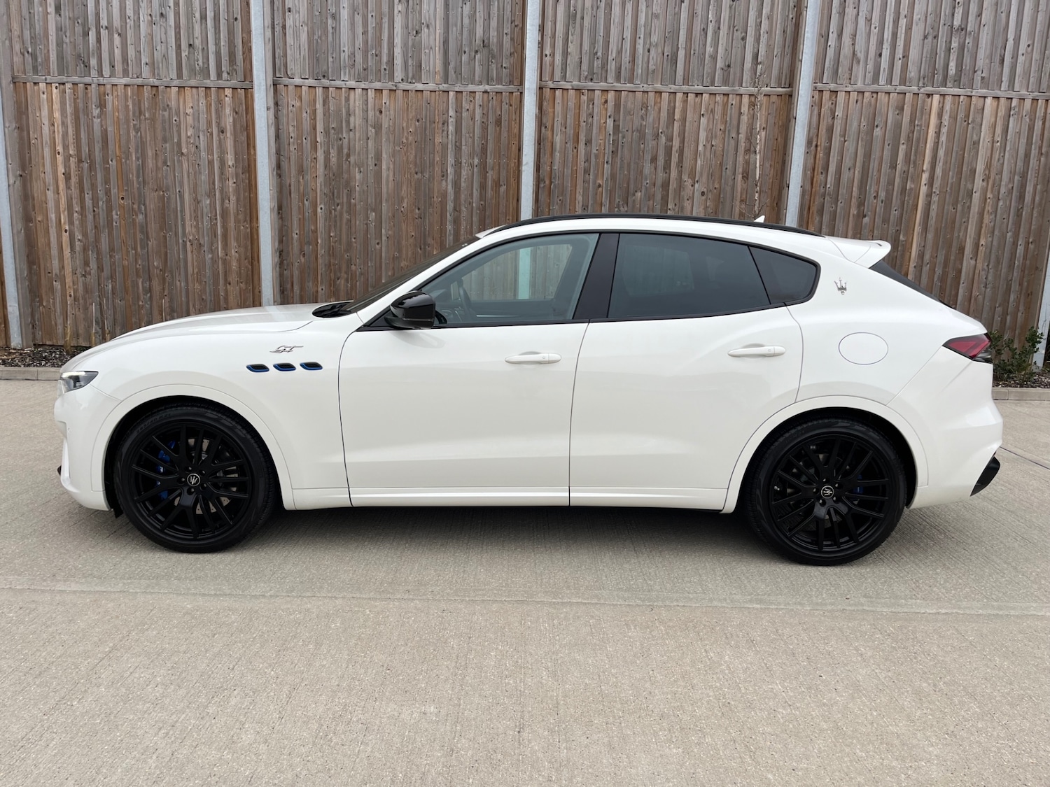 Used Maserati Levante 2023 for sale - 76022614: Photo 2