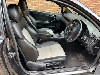 Used Mercedes-Benz CLC 2011 for sale - 75466428: Photo