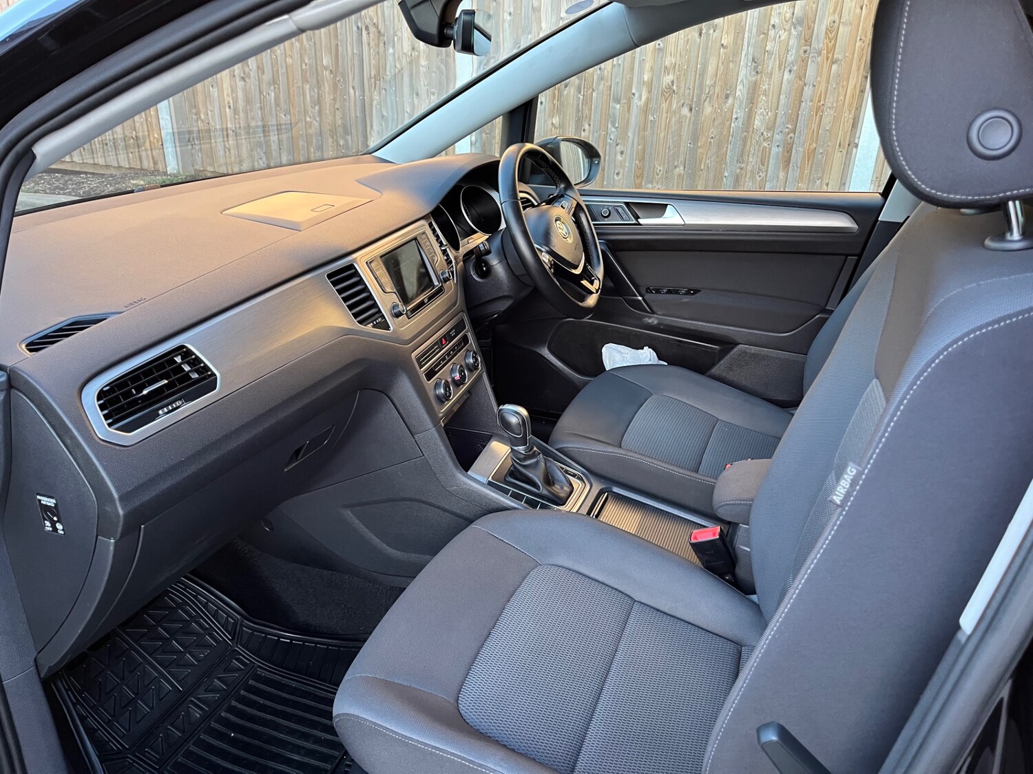 Used Volkswagen Golf SV 2017 for sale - 77718540: Photo 12