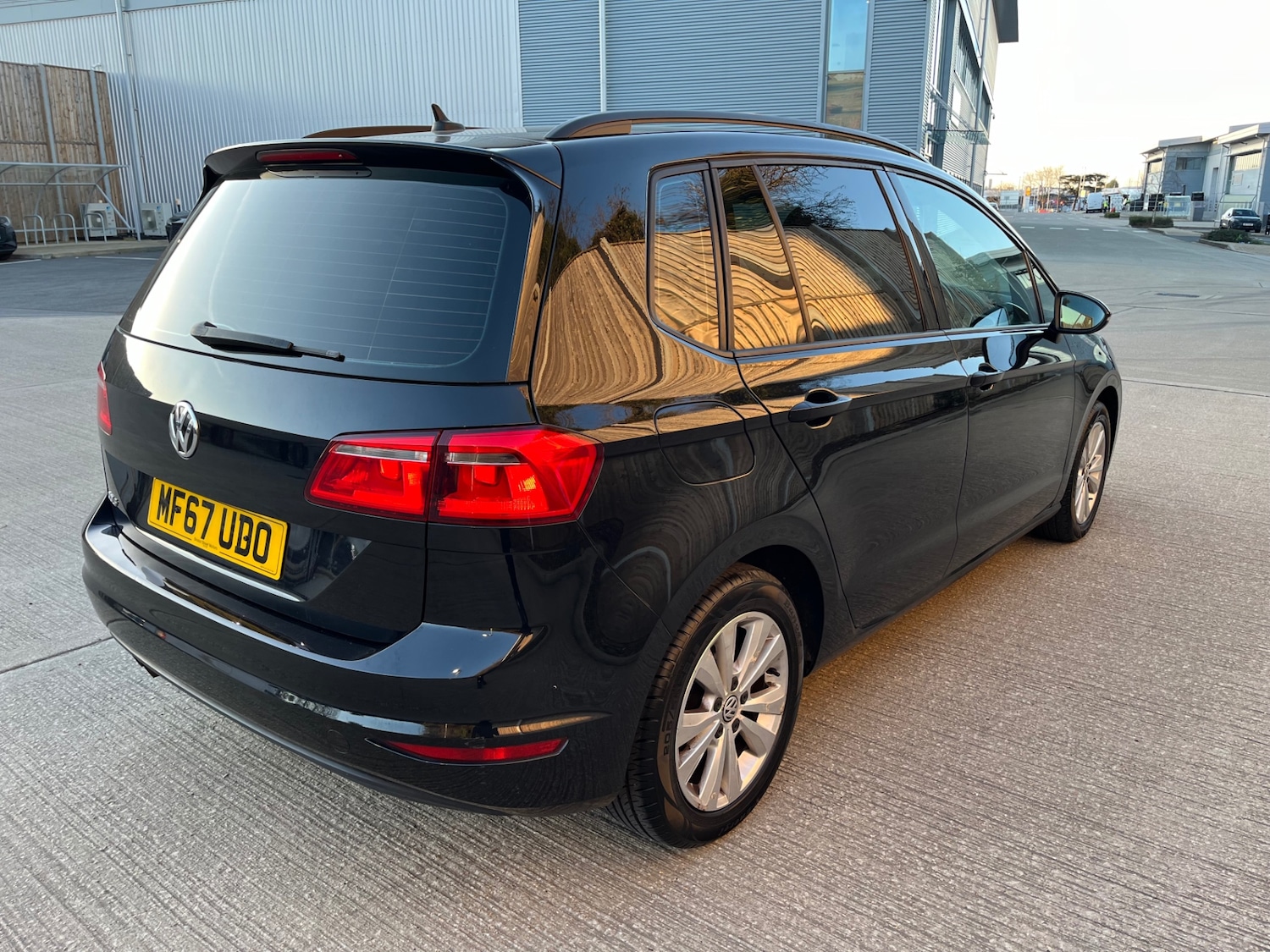 Used Volkswagen Golf SV 2017 for sale - 77718540: Photo 5