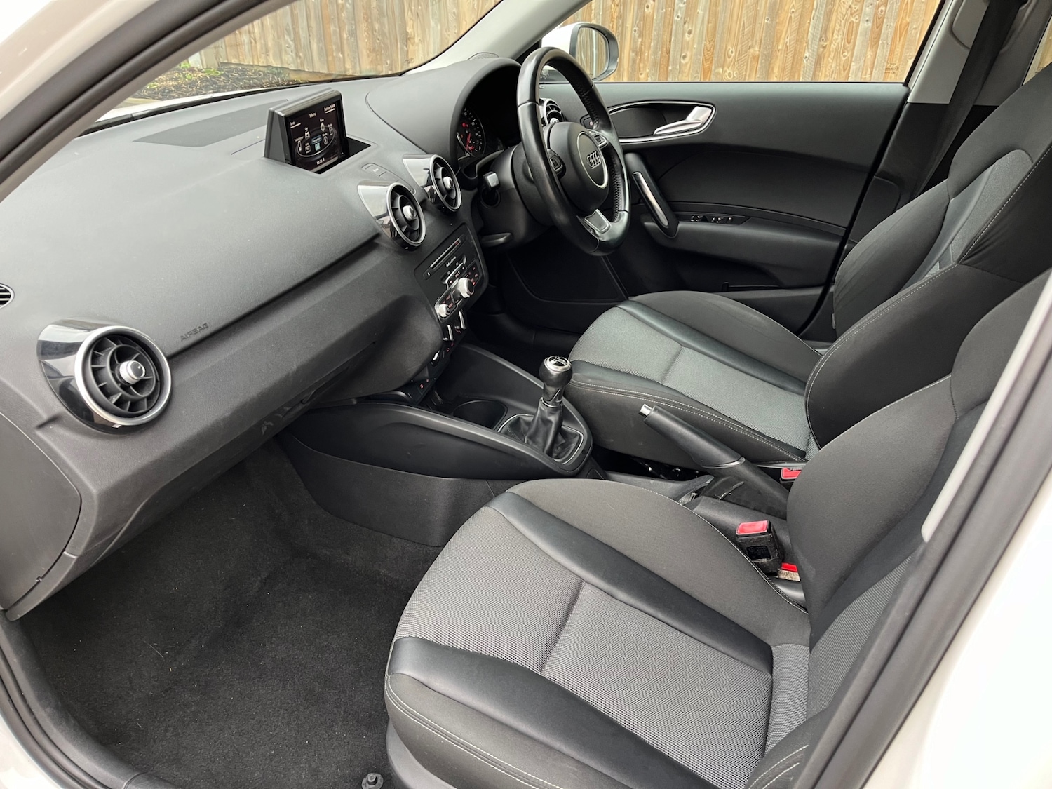 Used Audi A1 2015 for sale - 76682392: Photo 12