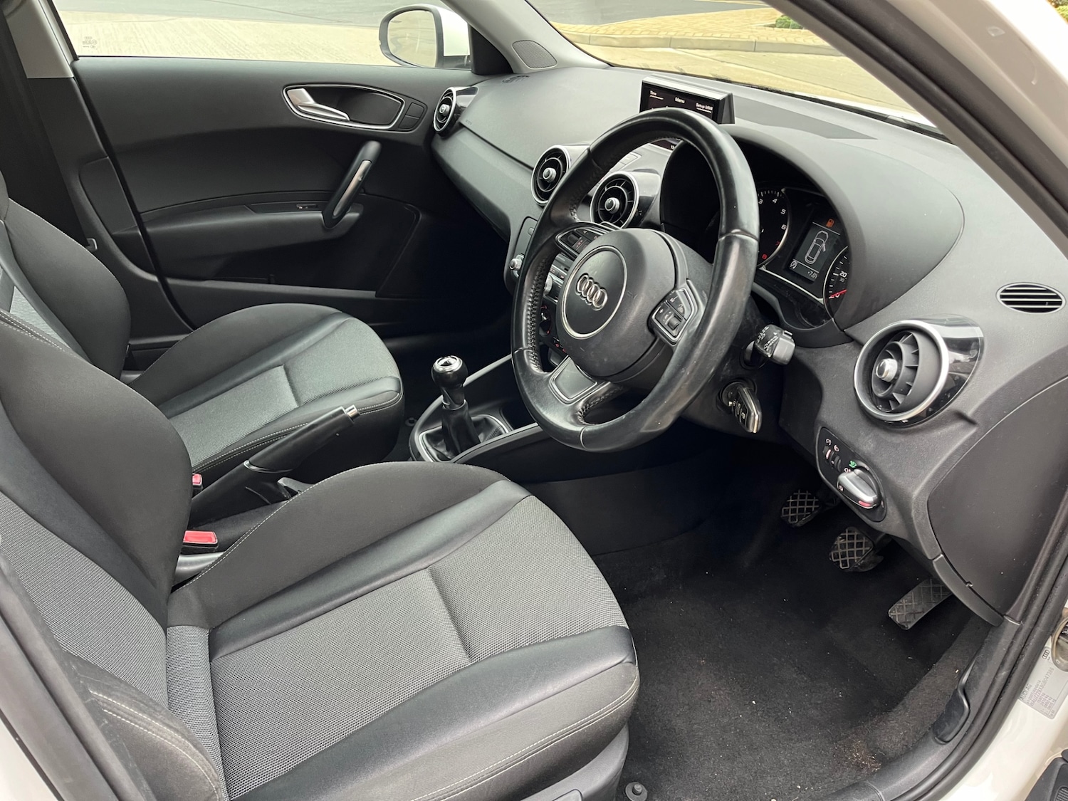 Used Audi A1 2015 for sale - 76682392: Photo 14