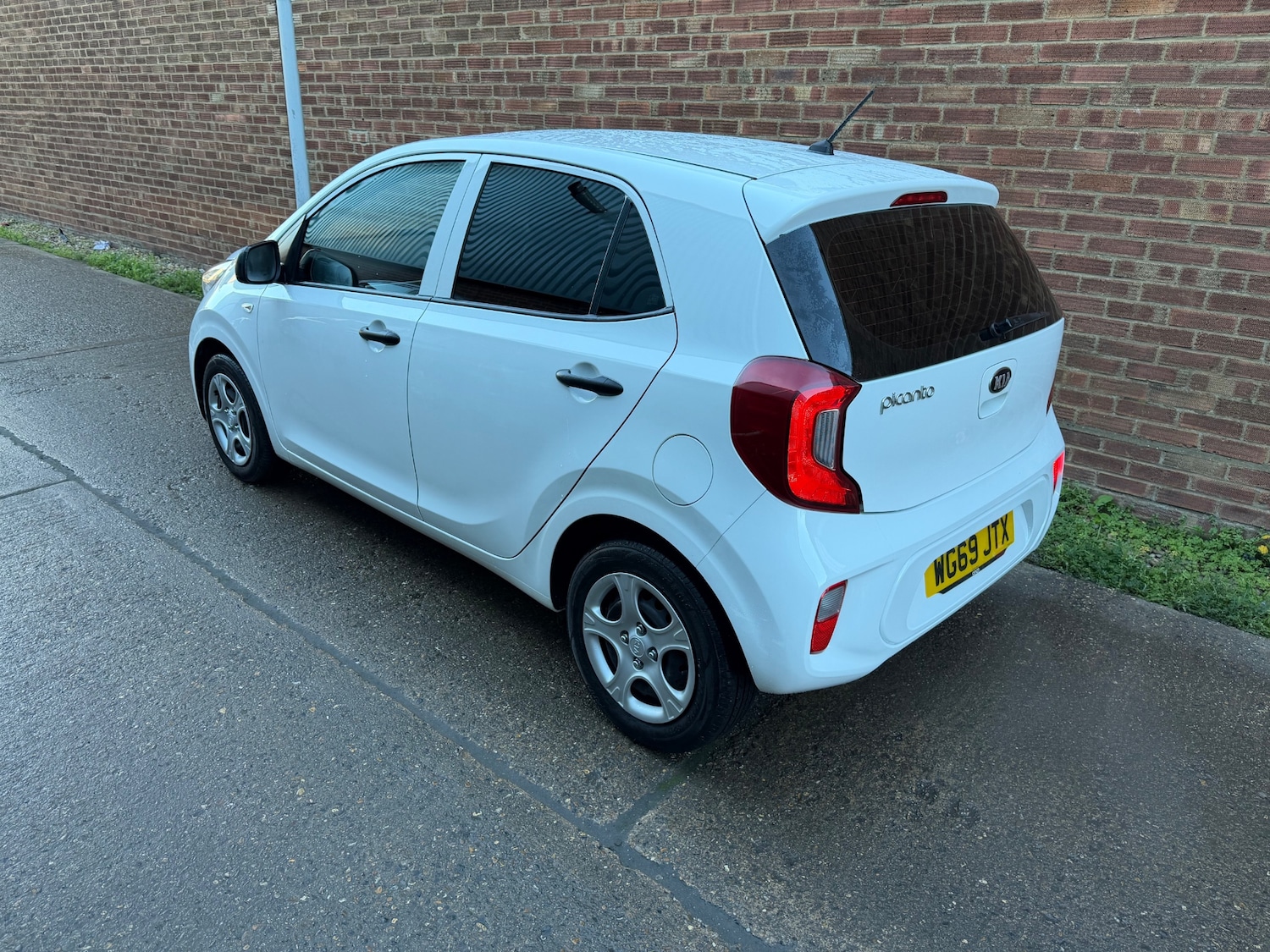 Used Kia Picanto 2019 for sale - 76805010: Photo 4