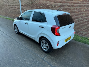 Used Kia Picanto 2019 for sale - 76805010: Photo