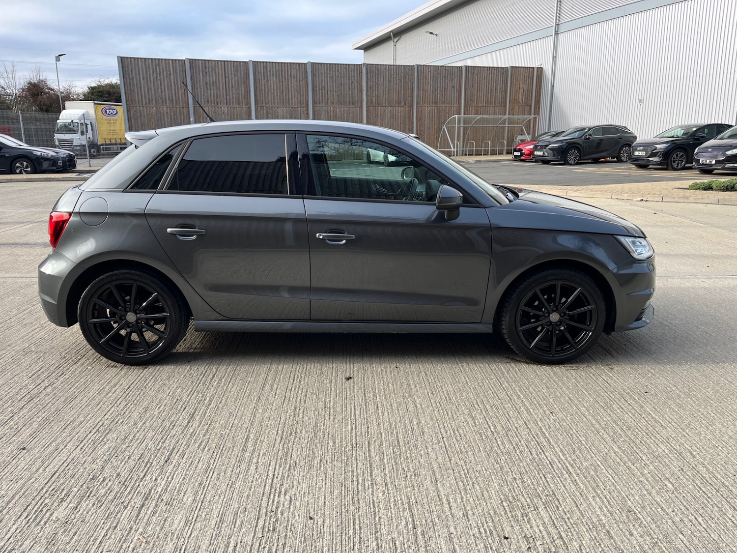 Used Audi A1 2018 for sale - 76505939: Photo 6