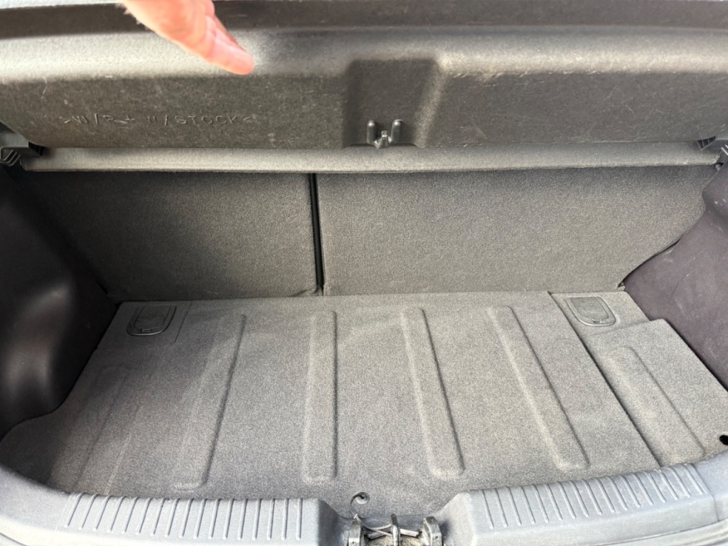 Used Hyundai i10 2009 for sale - 76895923: Photo 32