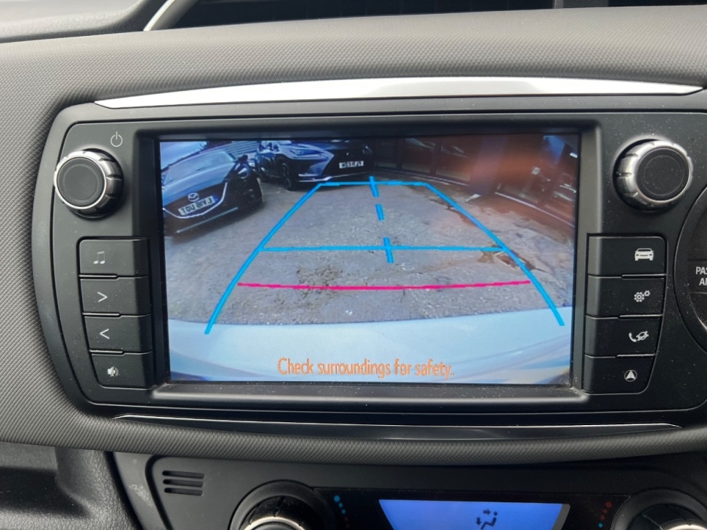 Used Toyota Yaris 2016 for sale - 76147237: Photo 1
