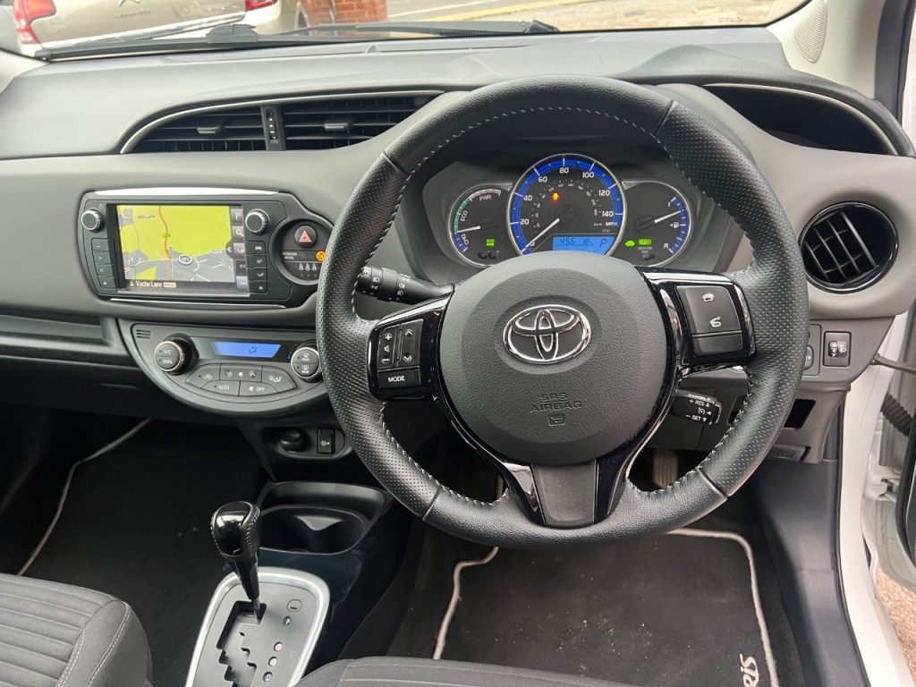 Used Toyota Yaris 2016 for sale - 76147237: Photo 10