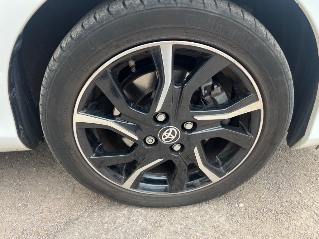 Used Toyota Yaris 2016 for sale - 76147237: Photo 12