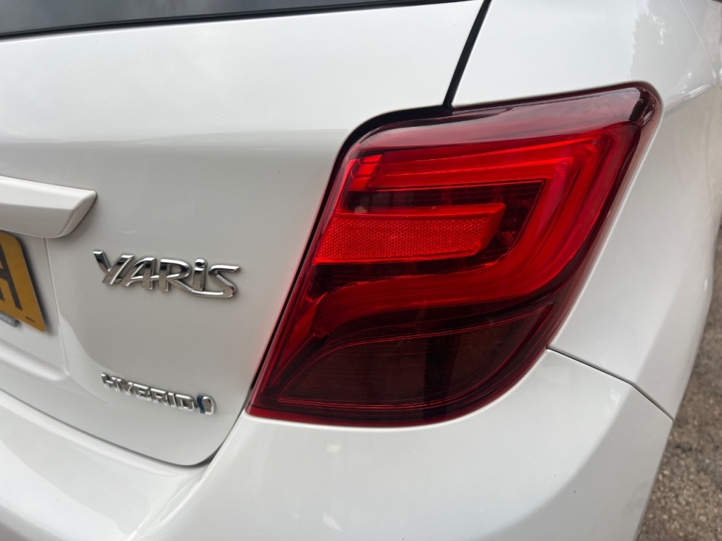 Used Toyota Yaris 2016 for sale - 76147237: Photo 19
