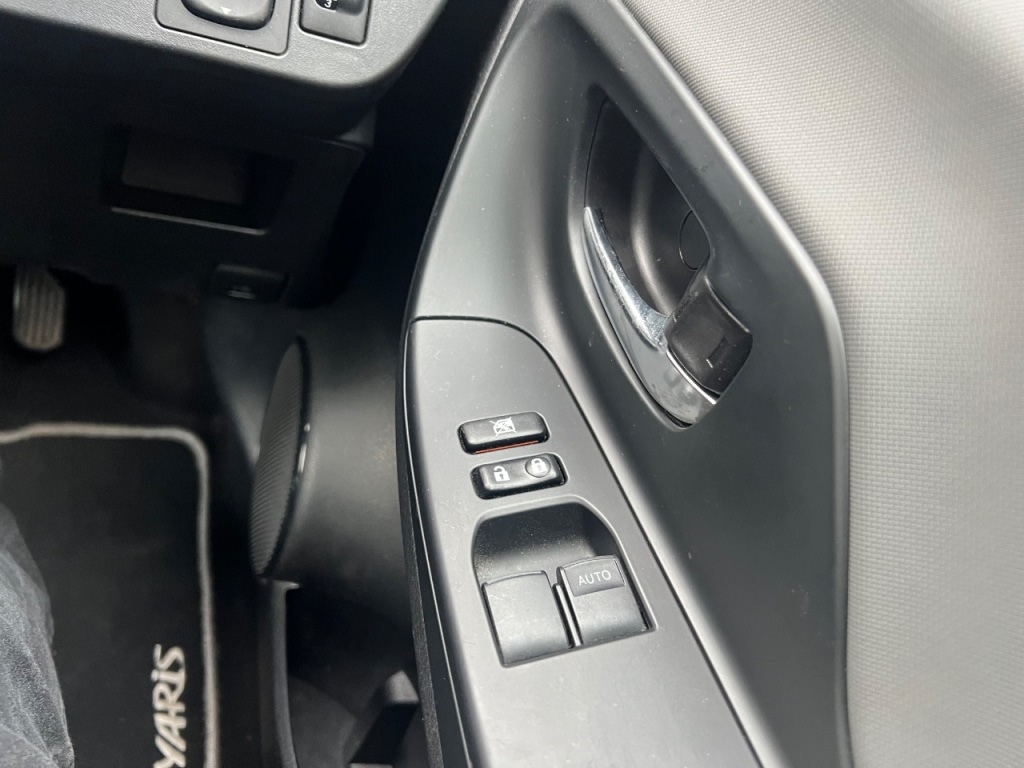 Used Toyota Yaris 2016 for sale - 76147237: Photo 7