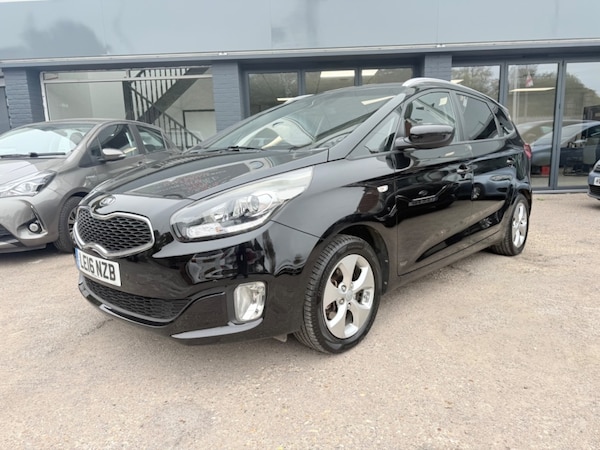 Used Kia Carens 2016 for sale - 76235176: Photo 1