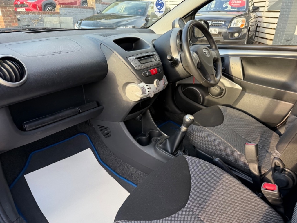 Used Toyota AYGO 2014 for sale - 75723548: Photo 21