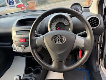 Used Toyota AYGO 2014 for sale - 75723548: Photo