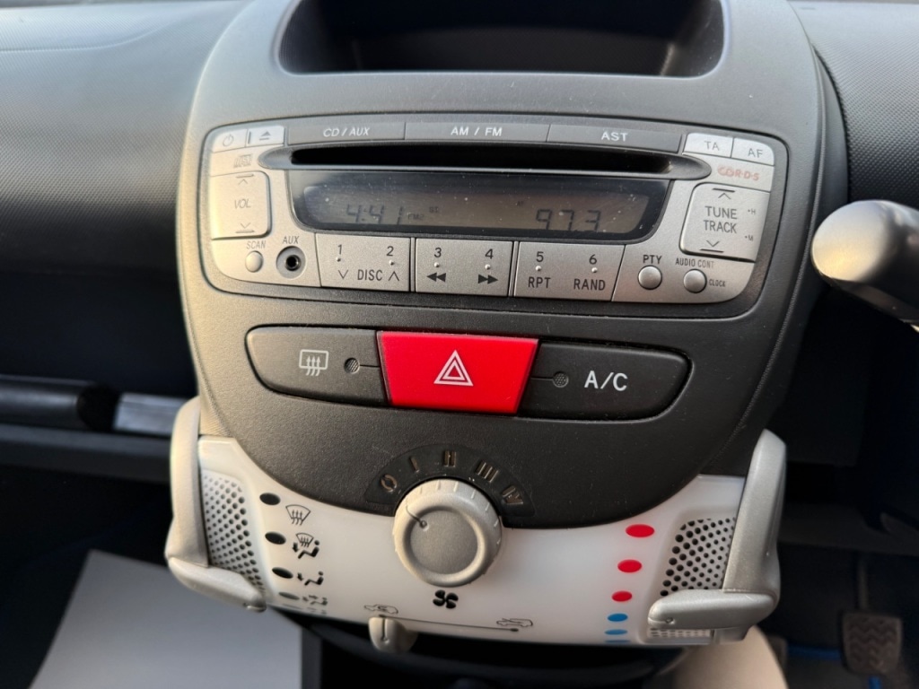 Used Toyota AYGO 2014 for sale - 75723548: Photo 7