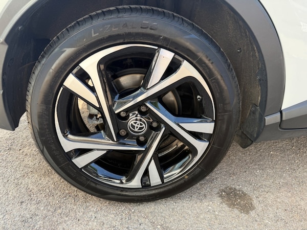 Used Toyota C-HR 2023 for sale - 74300378: Photo 15