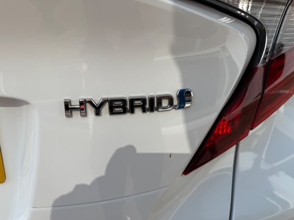 Used Toyota C-HR 2023 for sale - 74300378: Photo 16