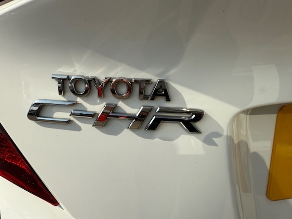 Used Toyota C-HR 2023 for sale - 74300378: Photo 17