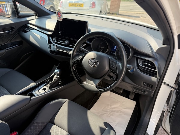 Used Toyota C-HR 2023 for sale - 74300378: Photo 18