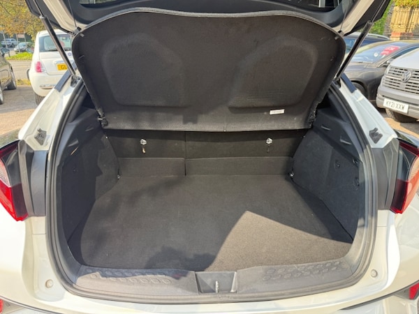 Used Toyota C-HR 2023 for sale - 74300378: Photo 36