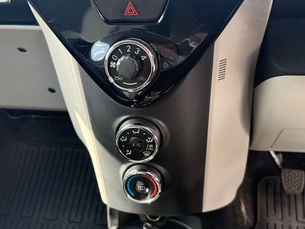 Used Toyota IQ 2014 for sale - 74378512: Photo 24
