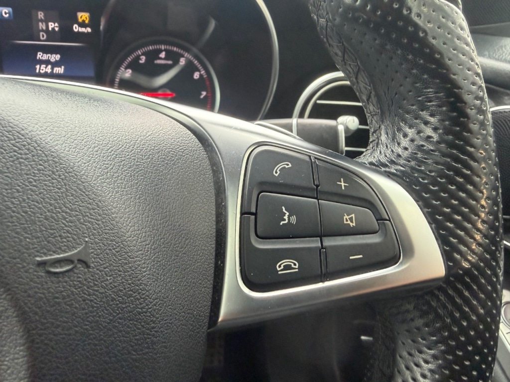 Used Mercedes-Benz GLC 2019 for sale - 77629240: Photo 10