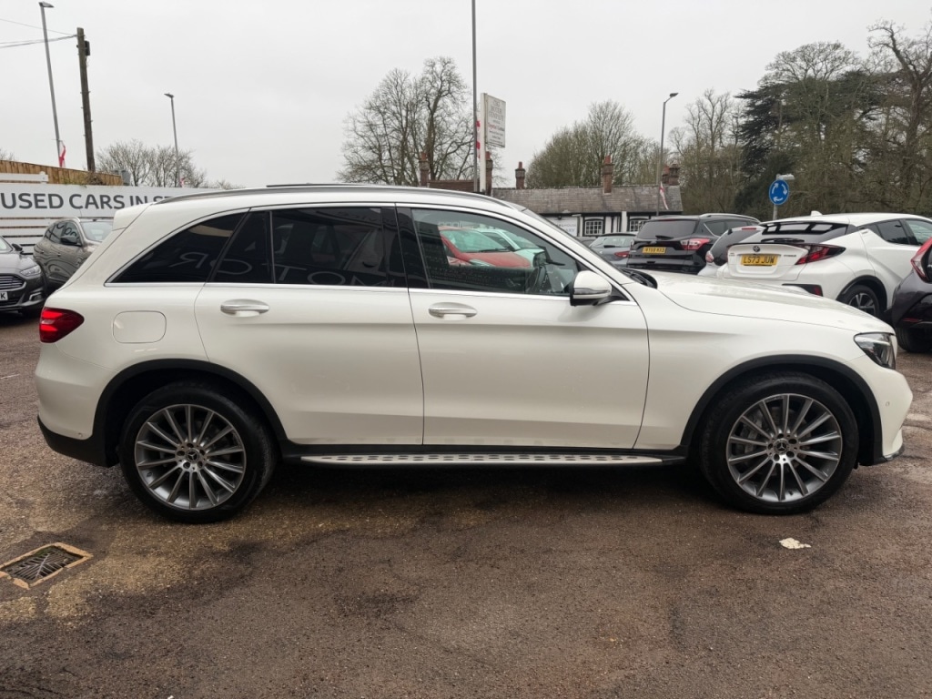 Used Mercedes-Benz GLC 2019 for sale - 77629240: Photo 16
