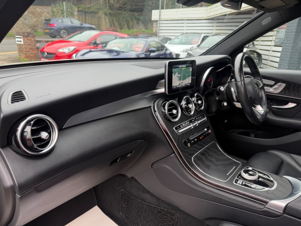 Used Mercedes-Benz GLC 2019 for sale - 77629240: Photo 26