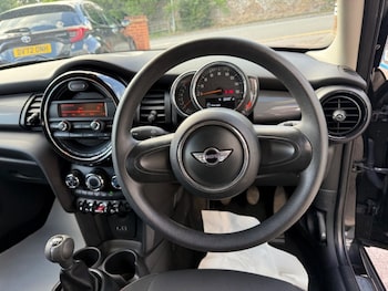 Used MINI Hatch 2017 for sale - 78850179: Photo
