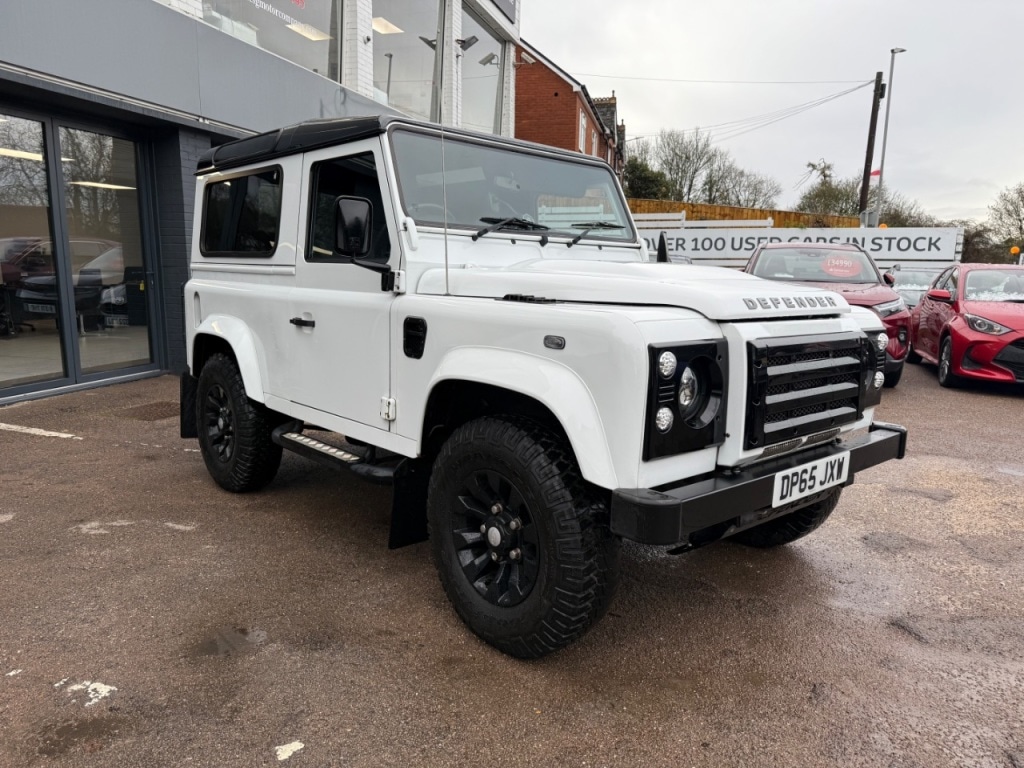 Used Land Rover Defender 90 2016 for sale - 76577001: Photo 11