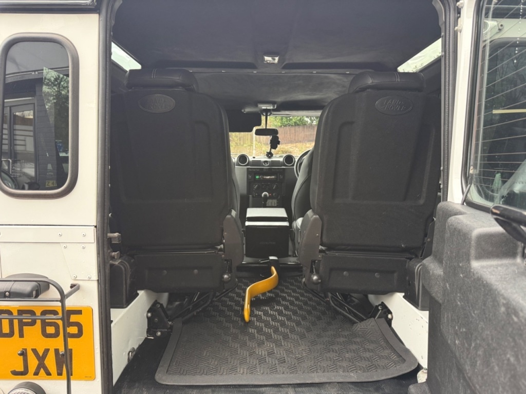 Used Land Rover Defender 90 2016 for sale - 76577001: Photo 34