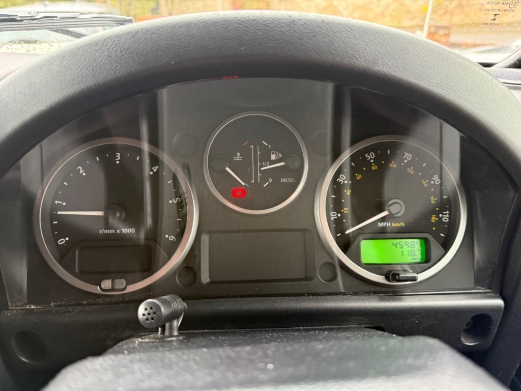 Used Land Rover Defender 90 2016 for sale - 76577001: Photo 8