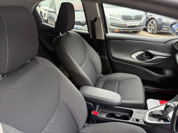 Used Toyota Yaris 2022 for sale - 75567269: Photo 20