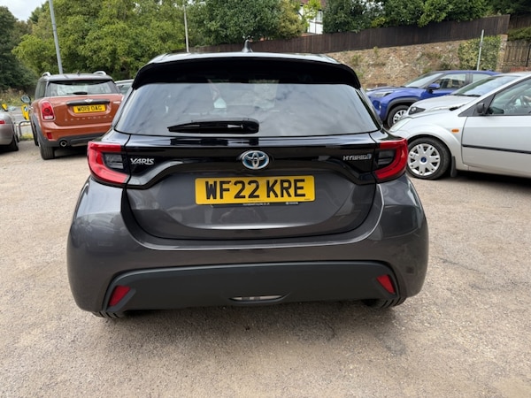 Used Toyota Yaris 2022 for sale - 75567269: Photo 7