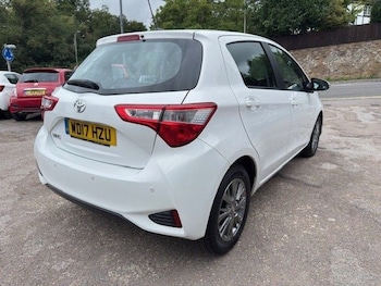 Used Toyota Yaris 2017 for sale - 75427182: Photo