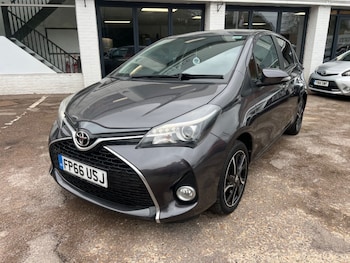 2016 - 1.33 VVT-i Design 5dr CVT - FTSH - £35.00 TAX - REAR CAMERA - AIR CON