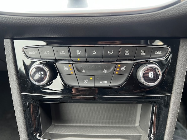 Used Vauxhall Astra 2019 for sale - 76279330: Photo 4