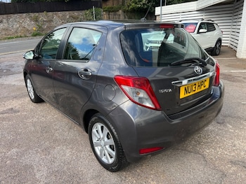 Used Toyota Yaris 2013 for sale - 75689608: Photo